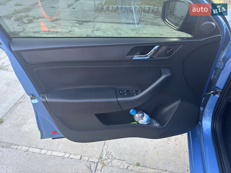 Лифтбек Skoda Rapid 2014 в Киеве