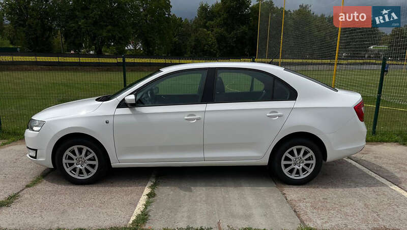 Лифтбек Skoda Rapid 2013 в Чернигове