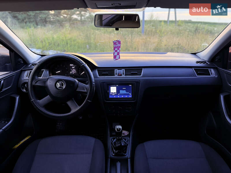 Лифтбек Skoda Rapid 2013 в Мене