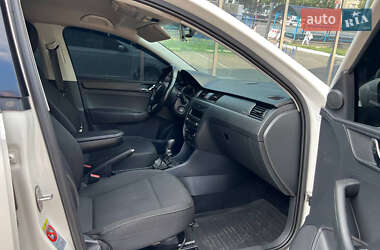 Лифтбек Skoda Rapid 2013 в 