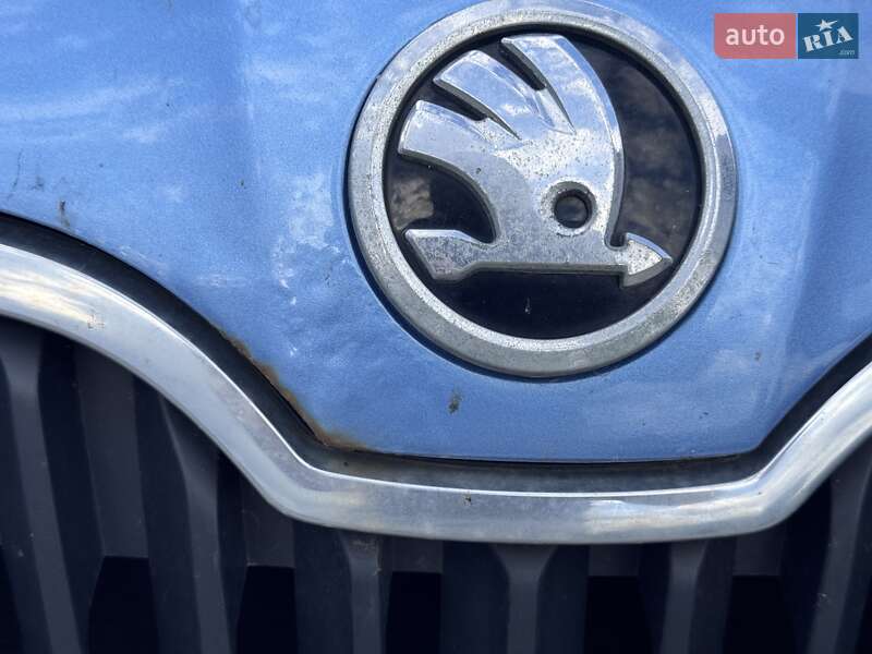 Лифтбек Skoda Rapid 2013 в Киеве фото 28 Лифтбек Skoda Rapid 2013 в Киеве