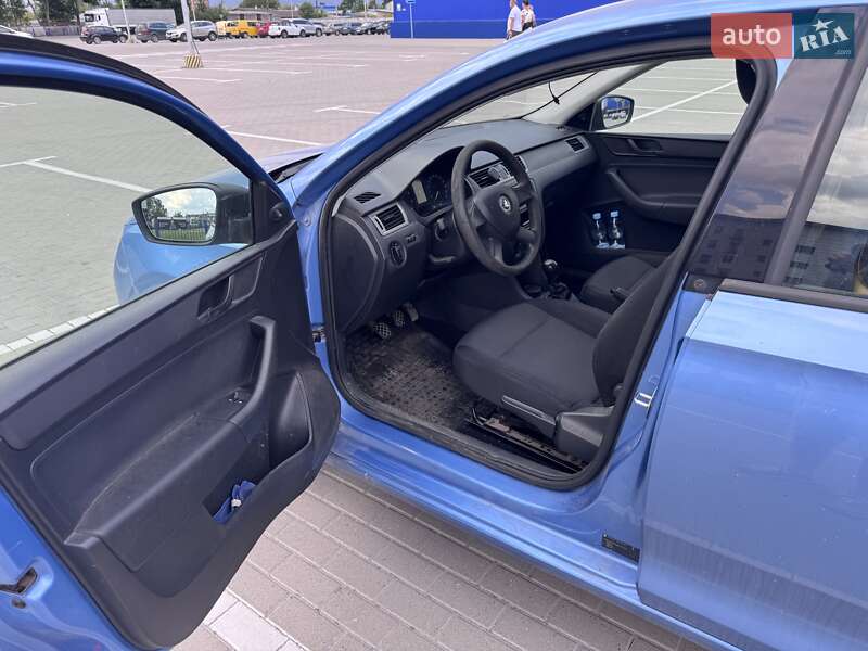 Лифтбек Skoda Rapid 2013 в Киеве фото 6 Лифтбек Skoda Rapid 2013 в Киеве
