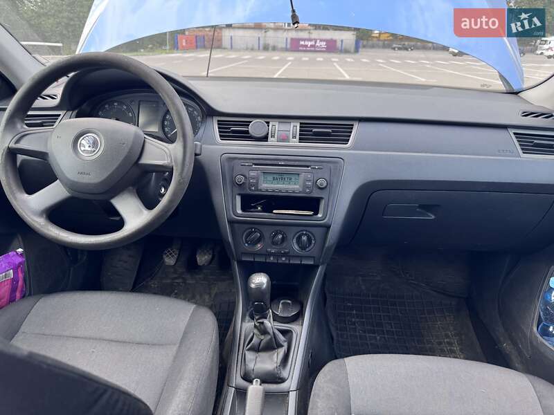 Лифтбек Skoda Rapid 2013 в Киеве фото 10 Лифтбек Skoda Rapid 2013 в Киеве