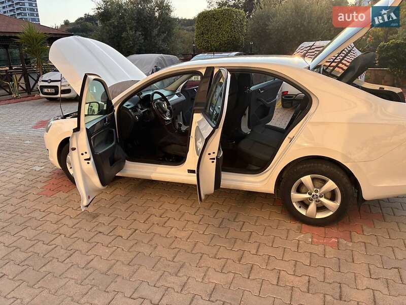 Лифтбек Skoda Rapid 2013 в Хусте