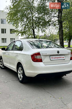 Лифтбек Skoda Rapid 2013 в 