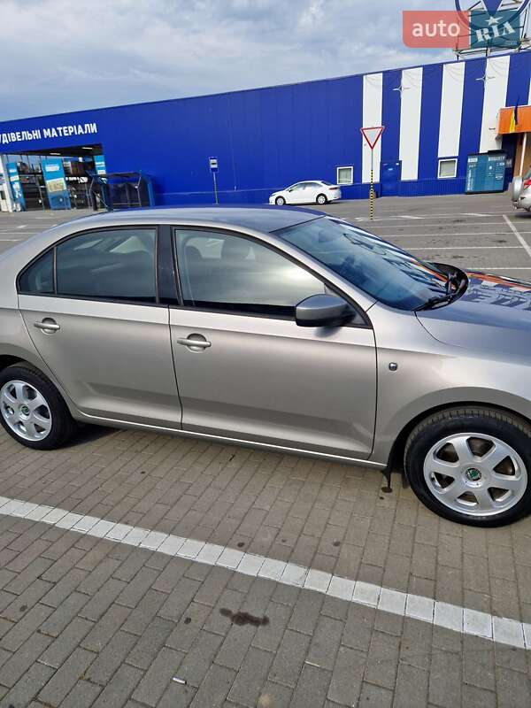 Лифтбек Skoda Rapid 2013 в Калуше фото 9 Лифтбек Skoda Rapid 2013 в Калуше