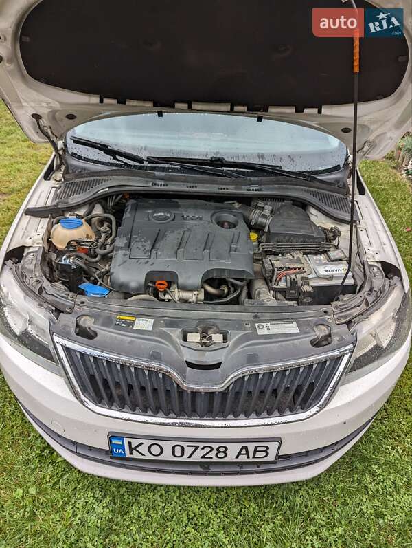 Лифтбек Skoda Rapid 2013 в Тячеве