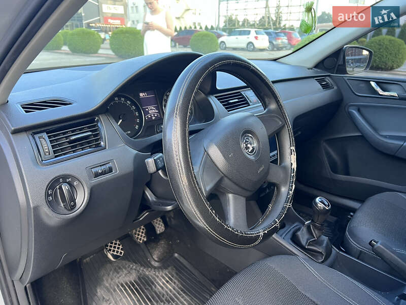 Лифтбек Skoda Rapid 2012 в Львове