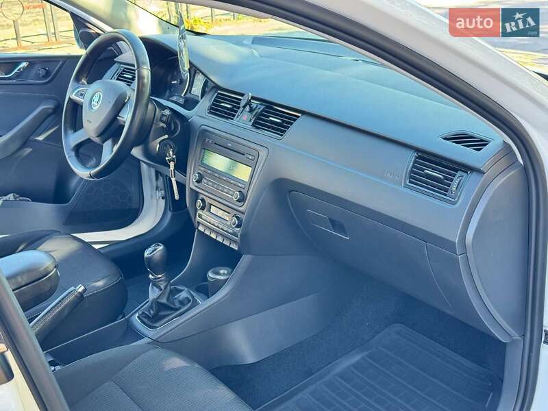 Лифтбек Skoda Rapid 2013 в Днепре