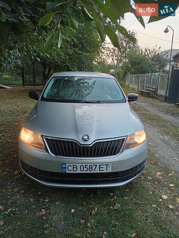 Лифтбек Skoda Rapid 2013 в Чернигове фото 2 Лифтбек Skoda Rapid 2013 в Чернигове