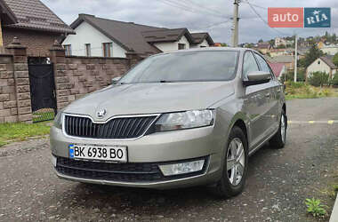 Лифтбек Skoda Rapid 2016 в Ровно