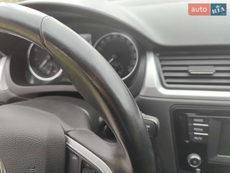 Лифтбек Skoda Rapid 2016 в Ровно