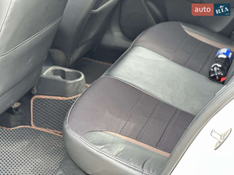 Ліфтбек Skoda Rapid 2014 в Кропивницькому