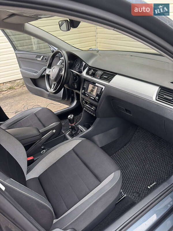 Ліфтбек Skoda Rapid 2017 в Києві фото 22 Ліфтбек Skoda Rapid 2017 в Києві