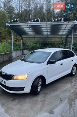 Хэтчбек Skoda Rapid 2015 в Киеве