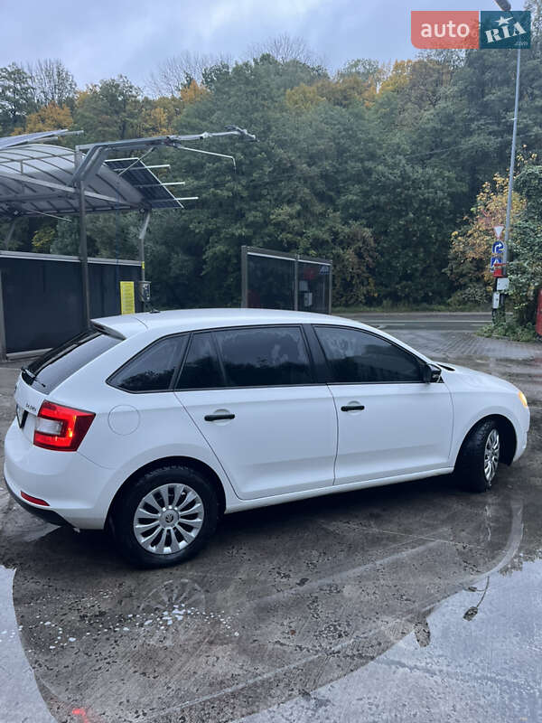Хэтчбек Skoda Rapid 2015 в Киеве фото 6 Хэтчбек Skoda Rapid 2015 в Киеве