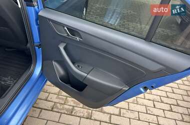 Лифтбек Skoda Rapid 2013 в 