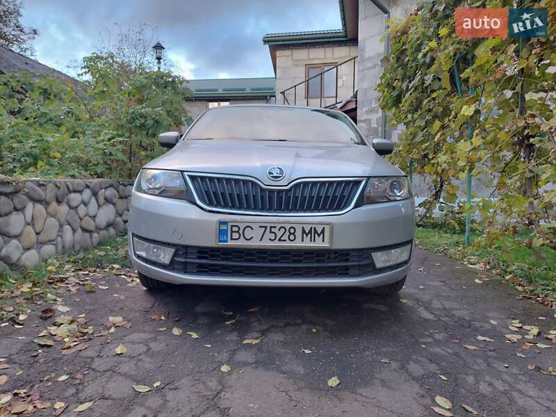 Хэтчбек Skoda Rapid 2014 в Львове