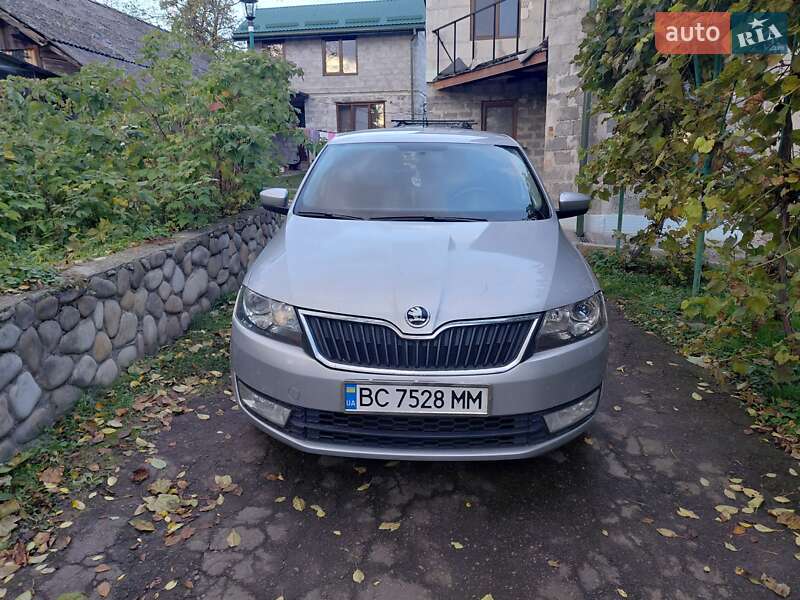 Хэтчбек Skoda Rapid 2014 в Львове