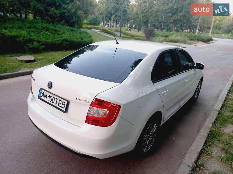 Лифтбек Skoda Rapid 2015 в Житомире