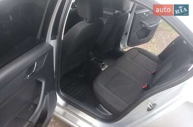 Лифтбек Skoda Rapid 2013 в 