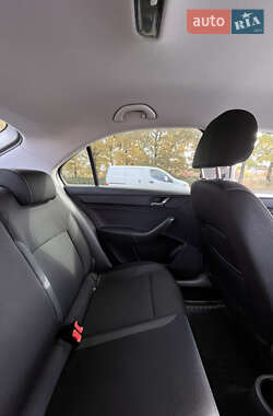 Лифтбек Skoda Rapid 2015 в 