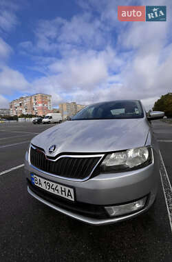 Лифтбек Skoda Rapid 2015 в 