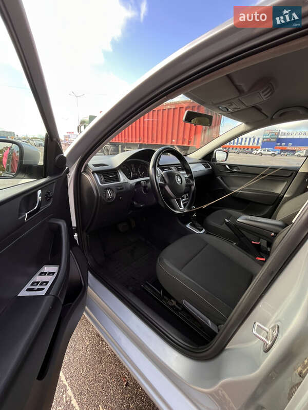 Лифтбек Skoda Rapid 2015 в Кропивницком