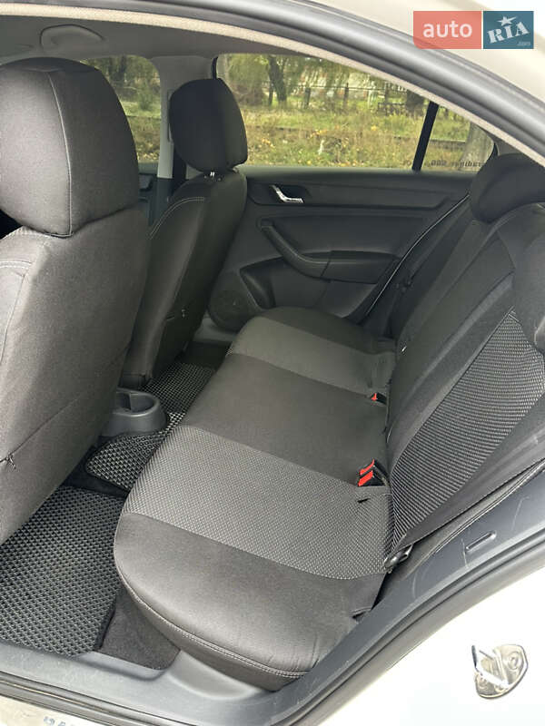 Хетчбек Skoda Rapid 2013 в Білій Церкві