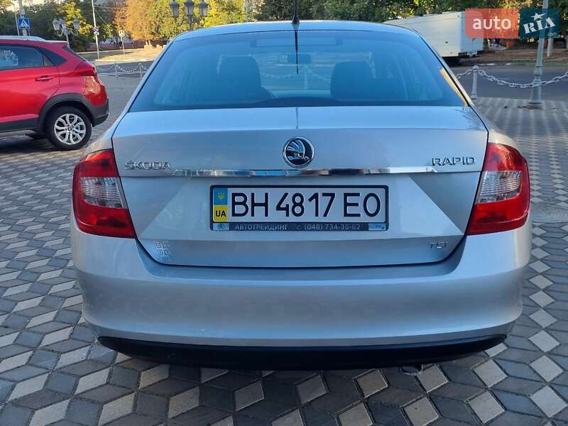 Лифтбек Skoda Rapid 2013 в Одессе