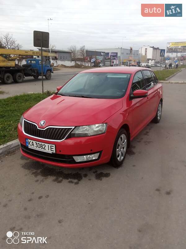 Хетчбек Skoda Rapid 2015 в Івано-Франківську