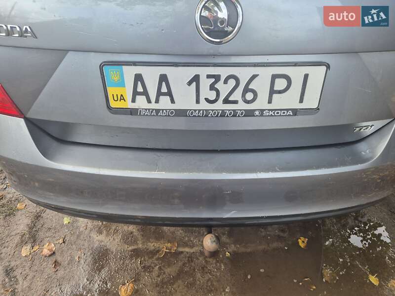 Лифтбек Skoda Rapid 2013 в Киеве фото 2 Лифтбек Skoda Rapid 2013 в Киеве