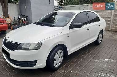 Лифтбек Skoda Rapid 2014 в Ровно