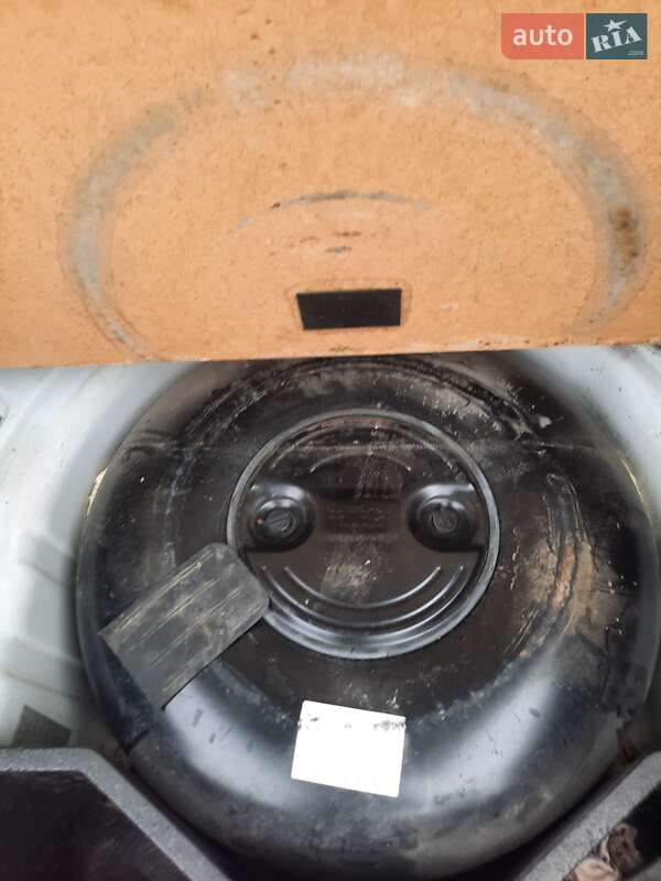 Лифтбек Skoda Rapid 2014 в Ровно фото 15 Лифтбек Skoda Rapid 2014 в Ровно