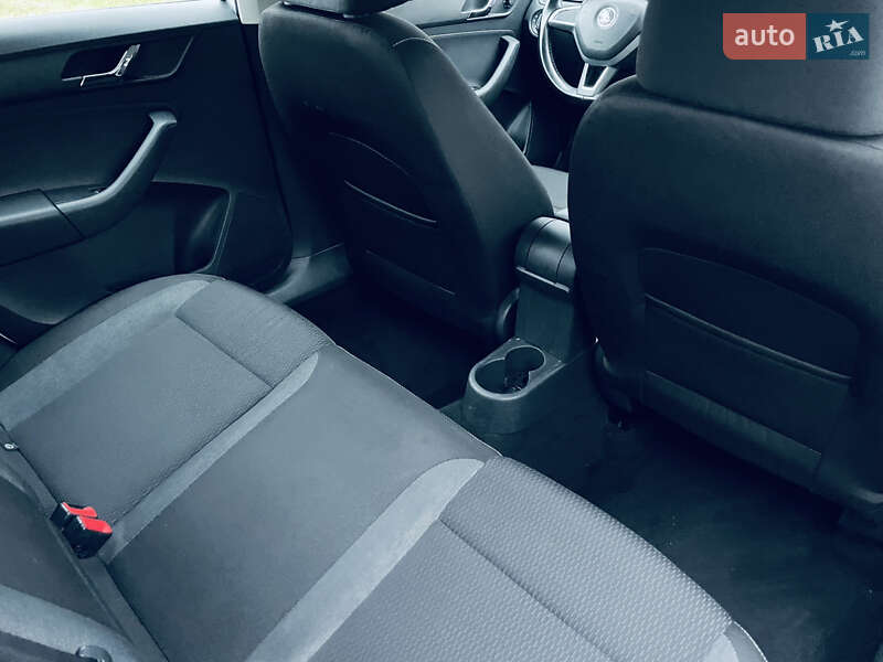 Хэтчбек Skoda Rapid 2014 в Мукачево