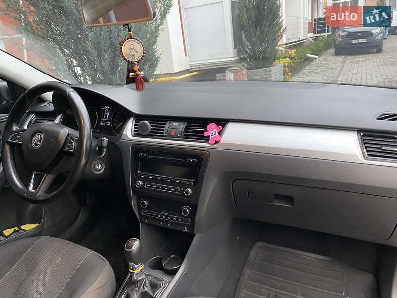 Лифтбек Skoda Rapid 2013 в Киеве