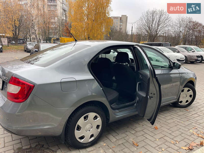 Ліфтбек Skoda Rapid 2013 в Львові фото 8 Ліфтбек Skoda Rapid 2013 в Львові