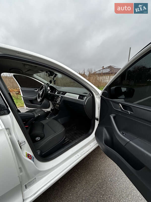 Лифтбек Skoda Rapid 2016 в Киеве