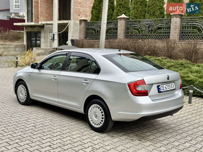 Лифтбек Skoda Rapid 2013 в Черновцах