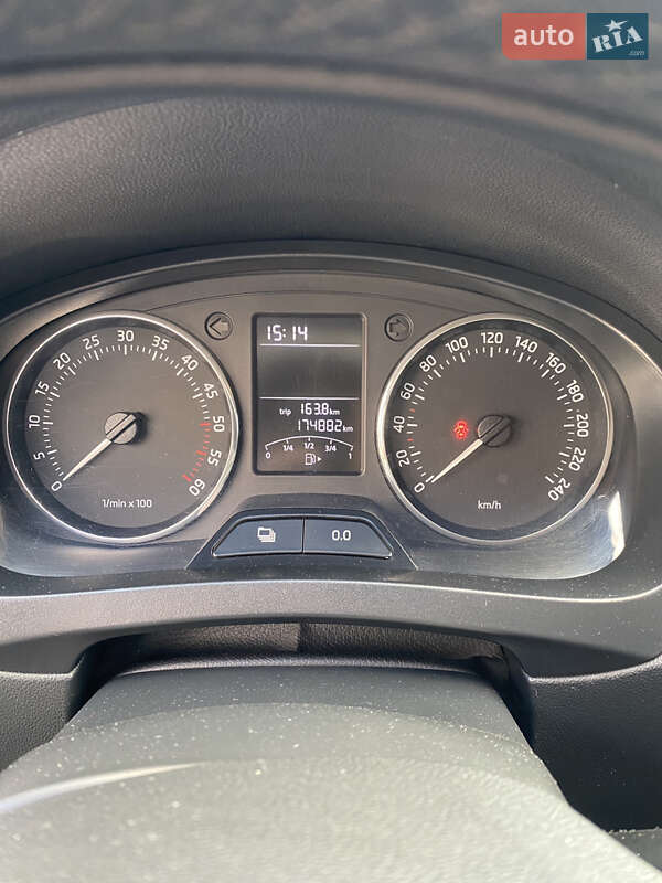 Лифтбек Skoda Rapid 2013 в Николаеве фото 11 Лифтбек Skoda Rapid 2013 в Николаеве