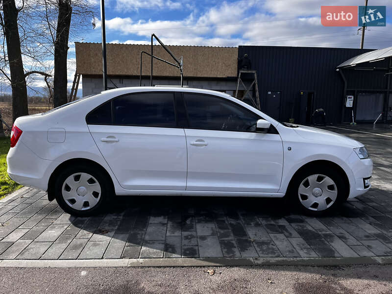 Лифтбек Skoda Rapid 2015 в Киеве фото 7 Лифтбек Skoda Rapid 2015 в Киеве