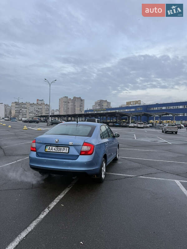 Лифтбек Skoda Rapid 2013 в Киеве фото 23 Лифтбек Skoda Rapid 2013 в Киеве