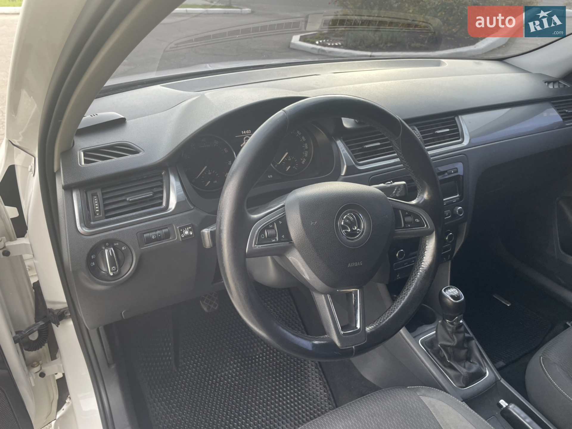 2014 Skoda Rapid - мініатюра 8