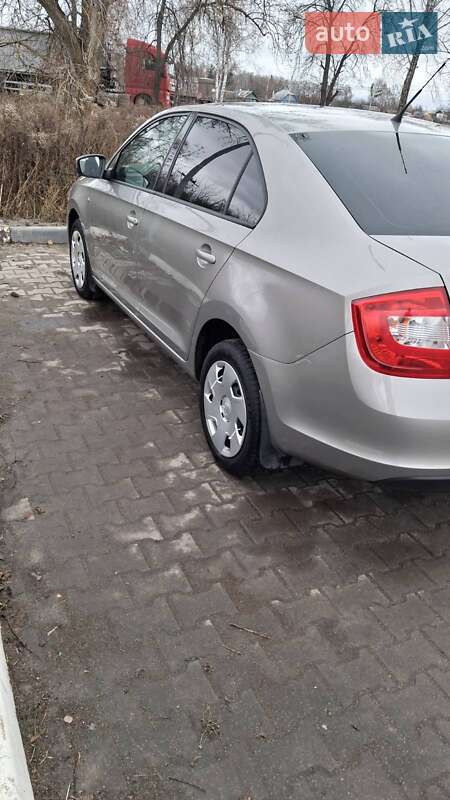 Лифтбек Skoda Rapid 2013 в Шостке