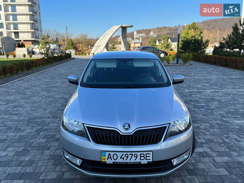 Хэтчбек Skoda Rapid 2013 в Мукачево