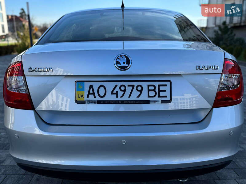 Хэтчбек Skoda Rapid 2013 в Мукачево