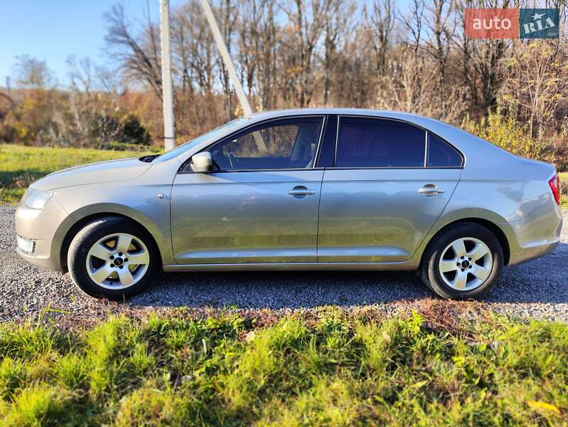 Ліфтбек Skoda Rapid 2014 в Ужгороді