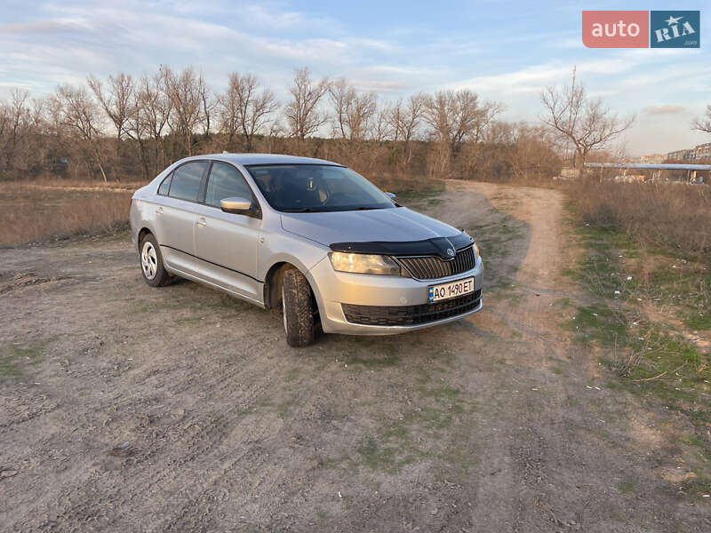 Лифтбек Skoda Rapid 2014 в Днепре