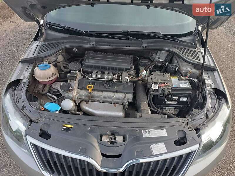 Лифтбек Skoda Rapid 2013 в Кегичевке