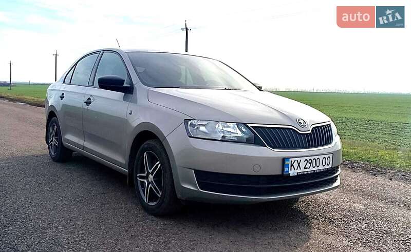 Лифтбек Skoda Rapid 2013 в Кегичевке